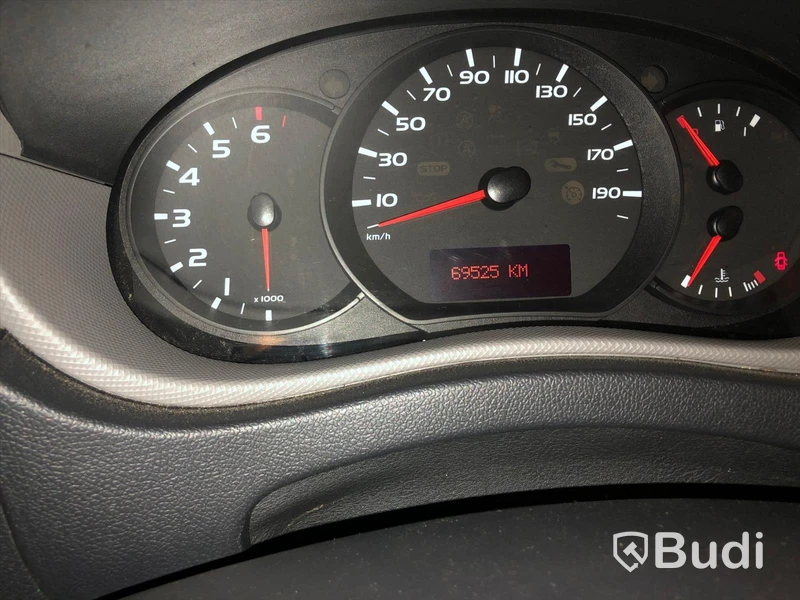 Skåpbil Nissan NV400 2.3 dCi Volymskåp (125hk) - 2016 m bakgavellift & öppningsbar vä sida